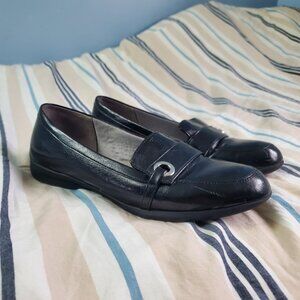Women's LifeStride Soft System Black Loafers Size 7.5 M